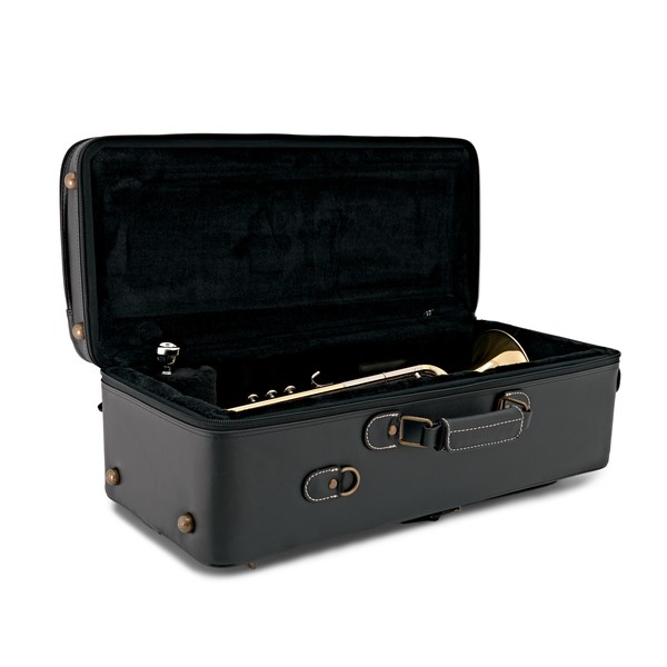 Yamaha YTR8335R Xeno Professional Trumpet, Reverse Tuning Slide case open