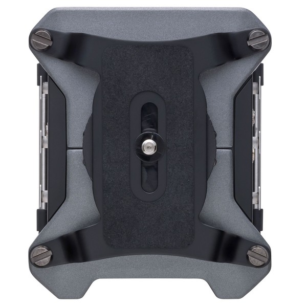 Zoom F6 bottom 