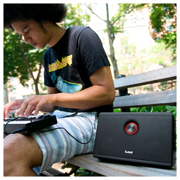 iLoud Speaker - Lifestyle 2