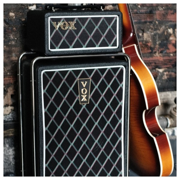 Vox MSB50 Mini Superbeetle Bass - Lifestyle 3