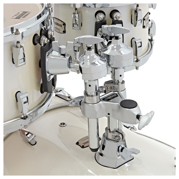 Yamaha Absolute Maple Hybrid 22" 4pc Shell Pack, Polar White mount