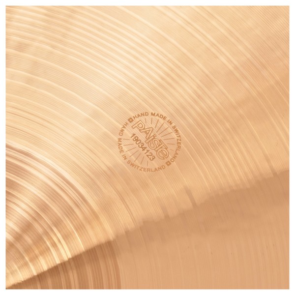 Paiste 17'' 2002 Sound Edge Hi-Hat Cymbals close