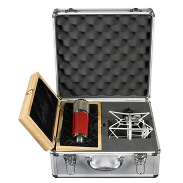 Avantone CK-7 Multi-Pattern FET Condenser Microphone in Case