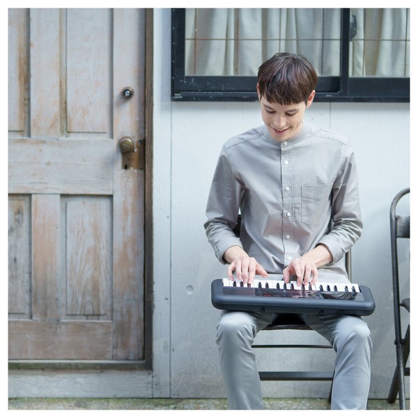 Yamaha PSS A50 Portable Keyboard, PLaying