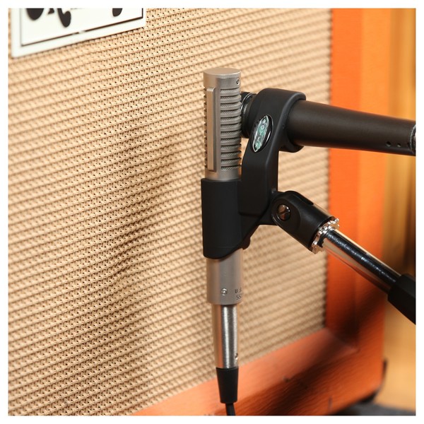 Micrófono de cinta Royer R-121 para guitarra eléctrica y metales en estudio