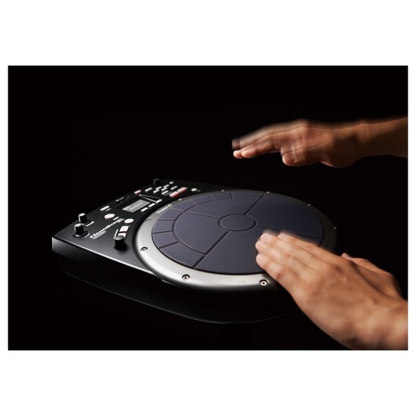 Roland HPD-20 Handsonic Electronic Percussion Pad with Bag - lifestyle 1