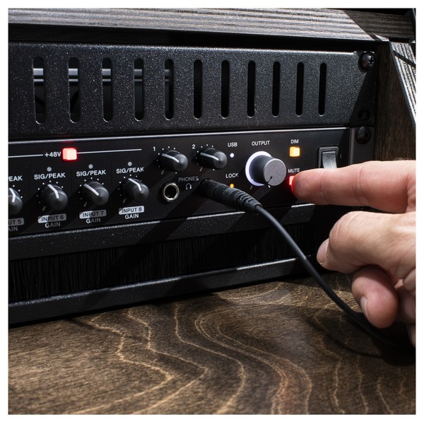 Steinberg UR816C USB 3 Audio Interface - Lifestyle