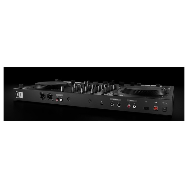Traktor Kontrol S3 back lifestyle 