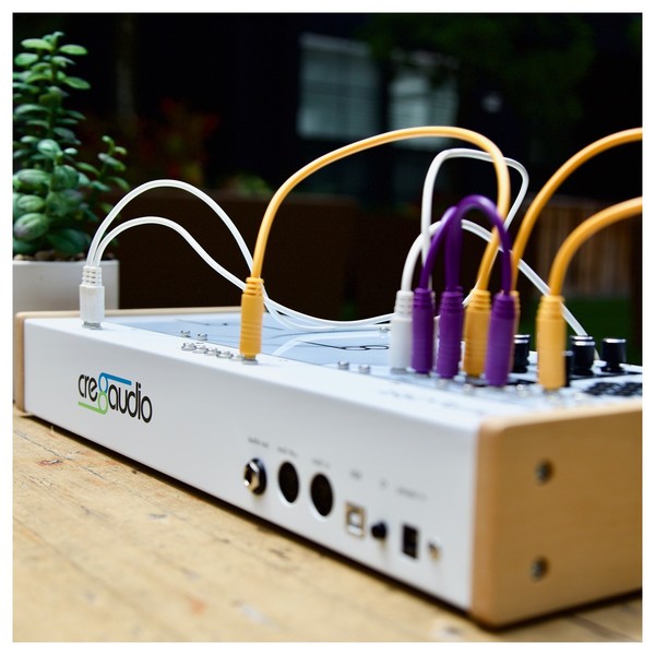 Cre8Audio NiftyCASE with Chipz and Cellz and Box o Cables - Lifestyle 3