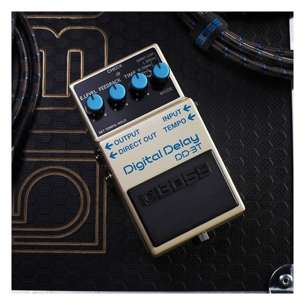 Boss DD-3T Delay Pedał cyfrowy z przyciskiem nożnym Tap