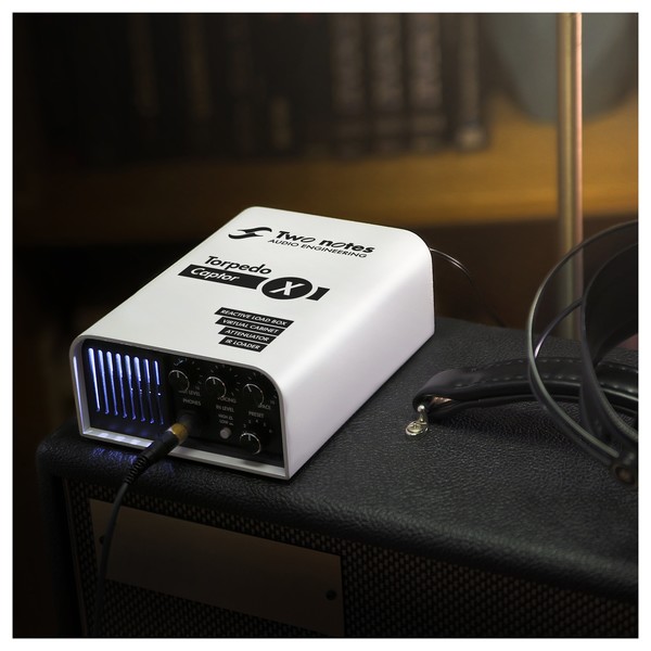 Two Notes Captor X - on amp
