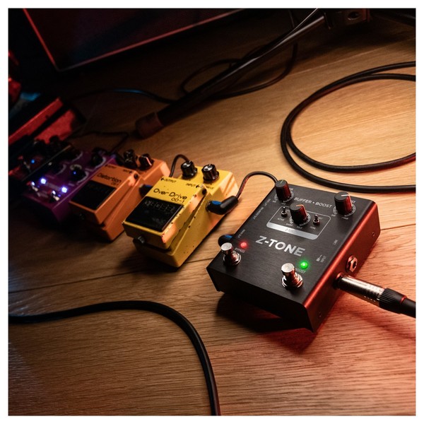IK Multimedia Z-Tone Buffer Boost - Lifestyle 1