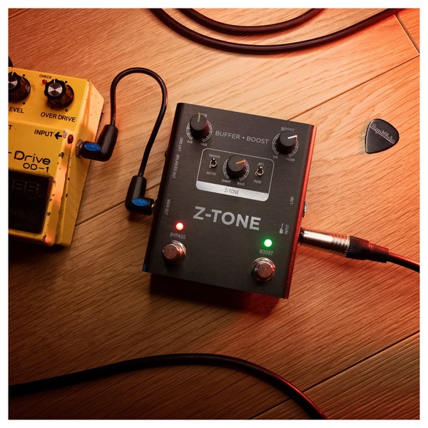 IK Multimedia Z-Tone Buffer Boost - Lifestyle 3
