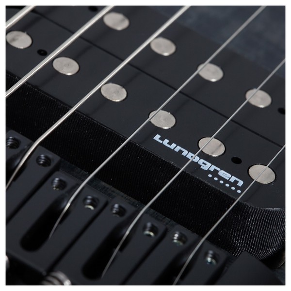 Schecter Banshee Mach-6, Fallout Burst, Pickups