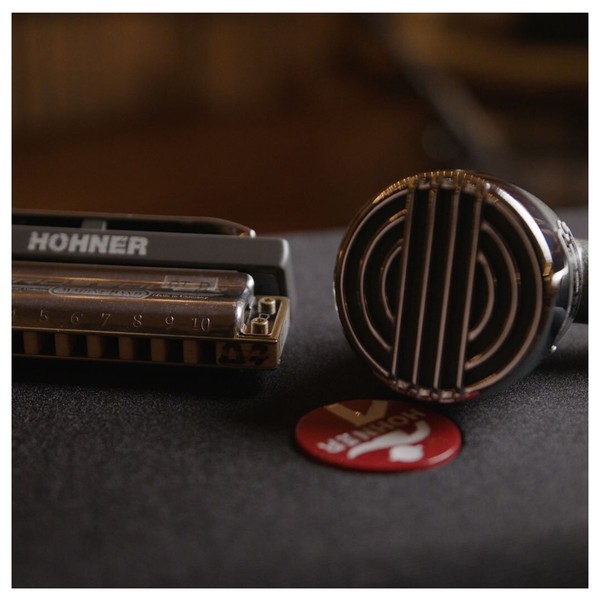 sE Electronics Harp Blaster - Lifestyle 2