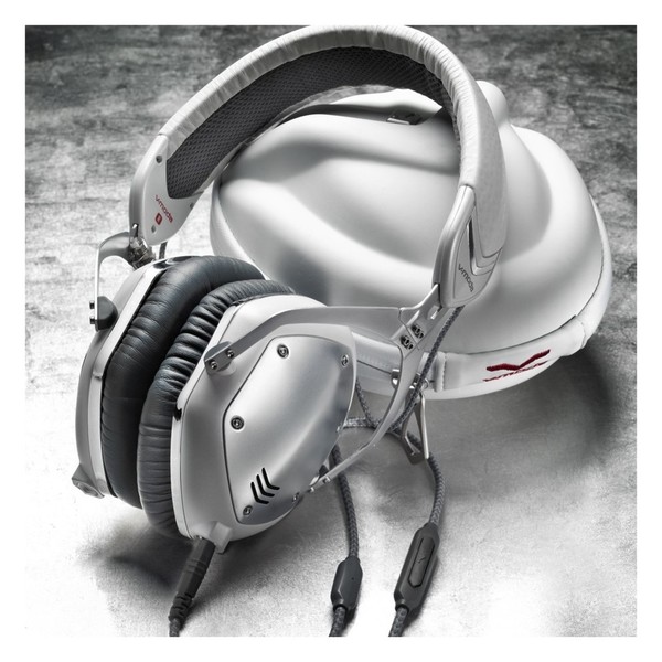 Pioneer DDJ-400 Rekordbox Controller with V-Moda M-100 Headphones