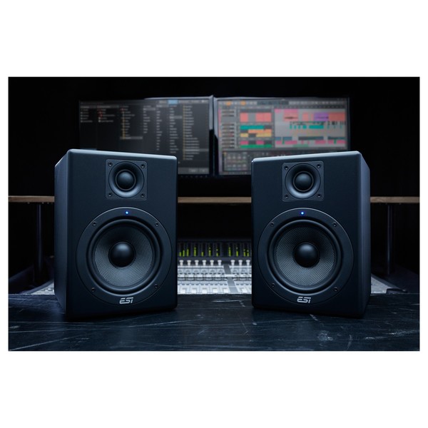 ESI aktiv 05 Studio Monitors with MoCo Monitor Controller - Lifestyle
