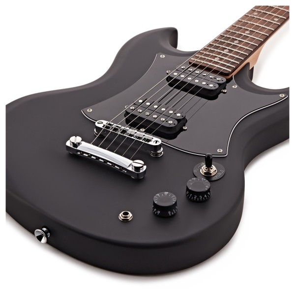 Brooklyn Electric Guitar Black, 10W Guitar Amp & Accessory Pack