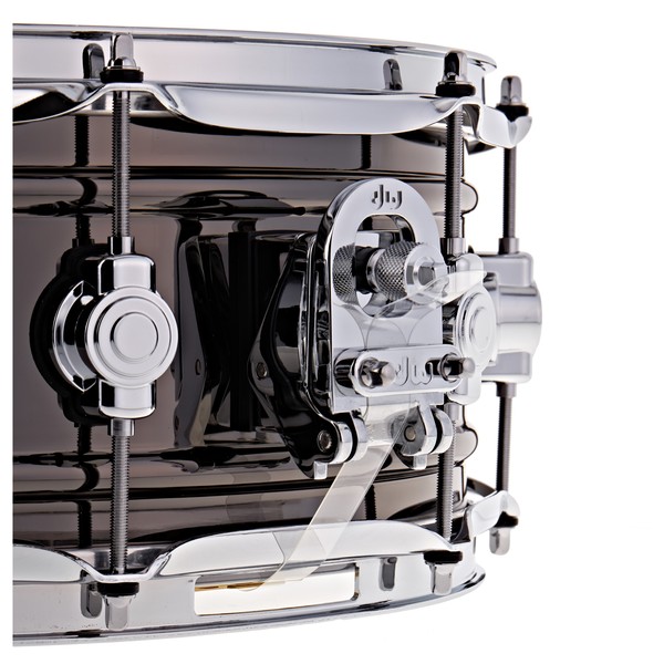DW Design Series 14'' x 5.5'' Black Nickel Over Brass Snare Drum