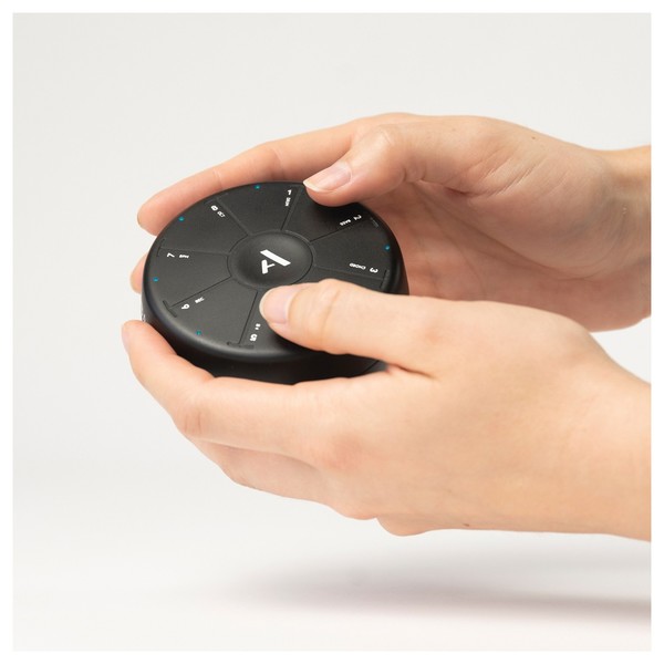Artiphon ORBA - Hands 1