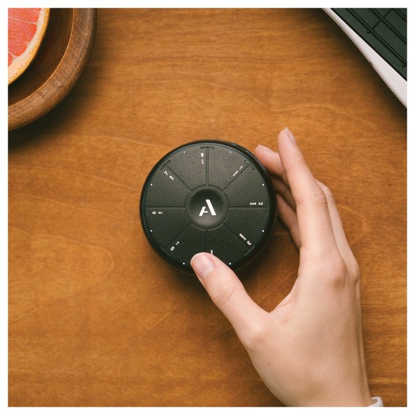 Artiphon ORBA - Lifestyle 1