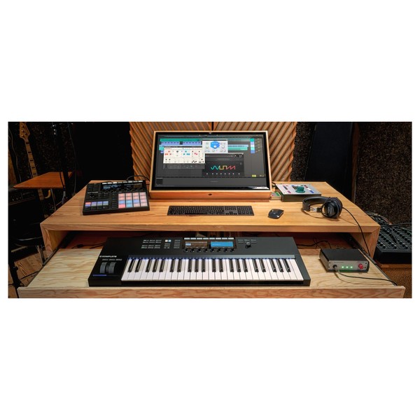 Native Instruments Komplete 13 Ultimate CE Upgrade from 8-13 - Lifestyle 2
