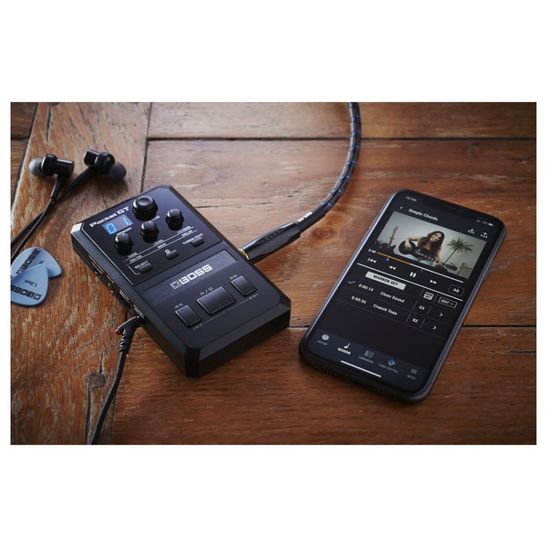 Boss Pocket GT with Phone