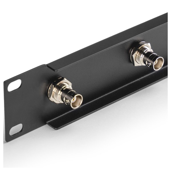 LD Systems ANTRK4 19" Antenna Rackmount Kit with 4 BNC Connectors - Close Up 2