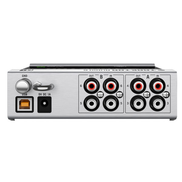 DISC Native Instruments Traktor Scratch A6 USB Audio Interface at