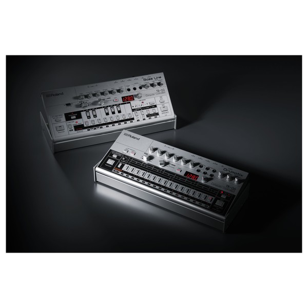 Roland Boutique TR-06 Rhythm Composer - Lifestyle 7