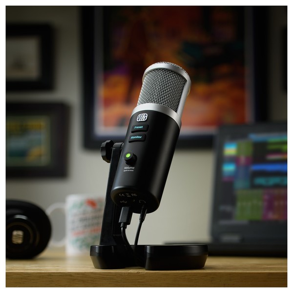 Revelator USB Mic - Lifestyle