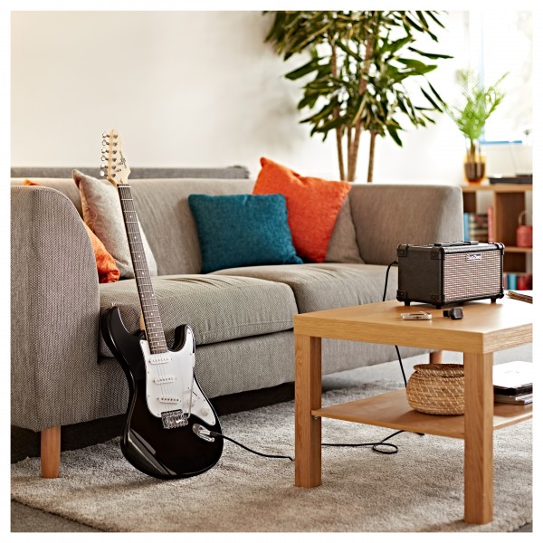 LA Electric Guitar + 35W Complete Amp Pack, Black