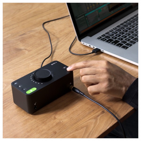 Audient EVO 4 USBケーブルなし