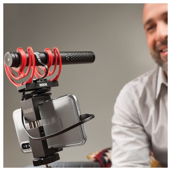 SC15 Lightning Cable for VideoMic NTG - Lifestyle
