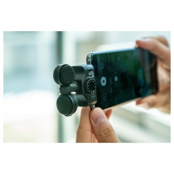 Zoom AM7 MS Stereo Microphone with USB-C at Gear4music