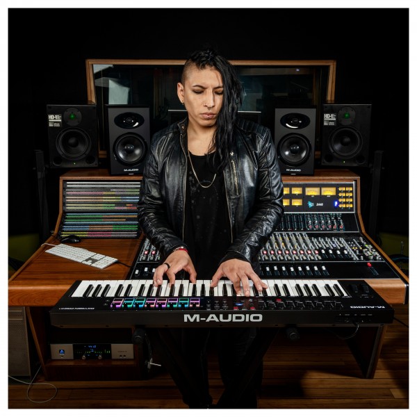 Oyxgen Pro 61 MIDI Keyboard - Studio Performance