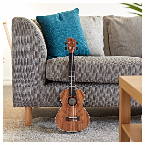 Koa Tenor Electro-Ukulele Pack by Gear4music