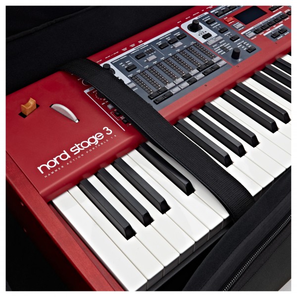 76 Key Keyboard Case with Wheels by Gear4music