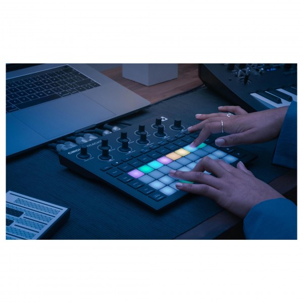 Novation Circuit Tracks 送料無料 novation-circuit-