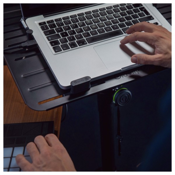 Gravity LTST01 Laptop Stand - Laptop on Stand