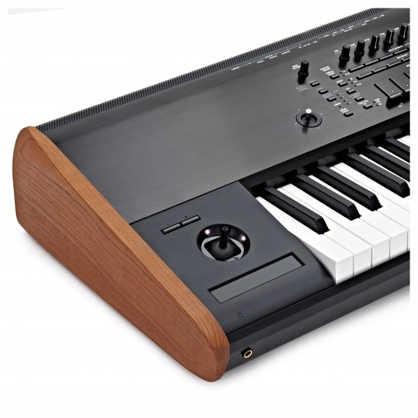 鍵盤楽器 Korg Kronos 2 with Road Case 鍵盤楽器 Korg Kronos 2 with