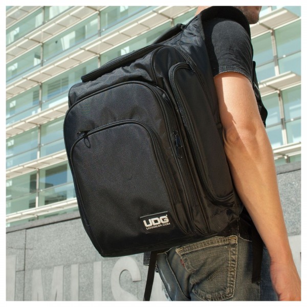 UDG Ultimate Digi BackPack BlackOrange - Lifestyle 2