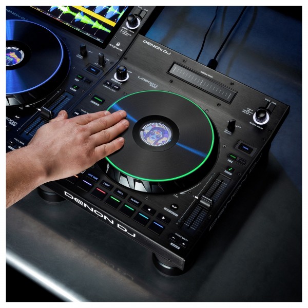 Denon LC6000 DJ Media Player - Lifestyle 2
