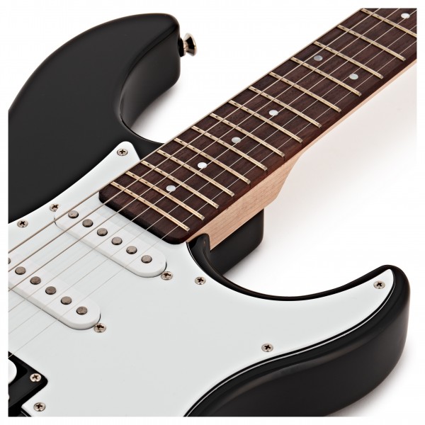 Yamaha Pacifica 112V II, Black at Gear4music