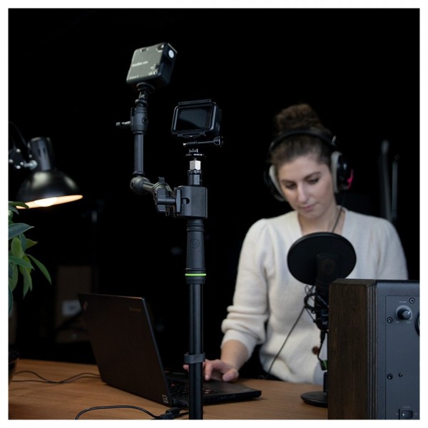 Gravity MS0200 Microphone Pole - Lifestyle Preview