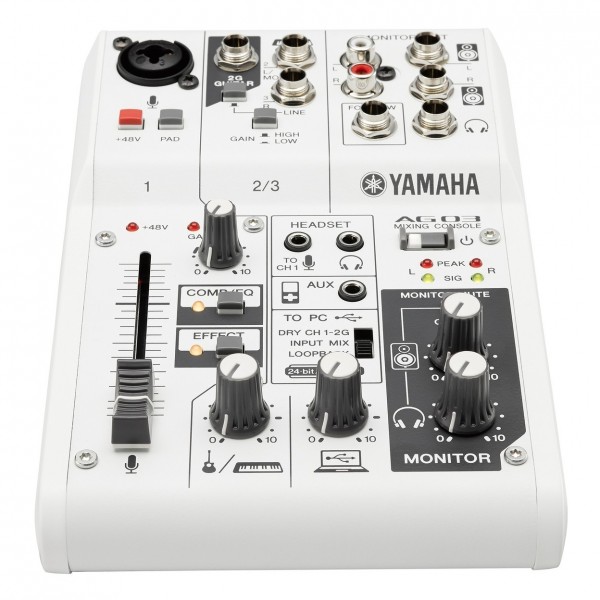 Yamaha AG03 3-Channel Hybrid Mixer with Gear4music Bag - Mixer Bottom