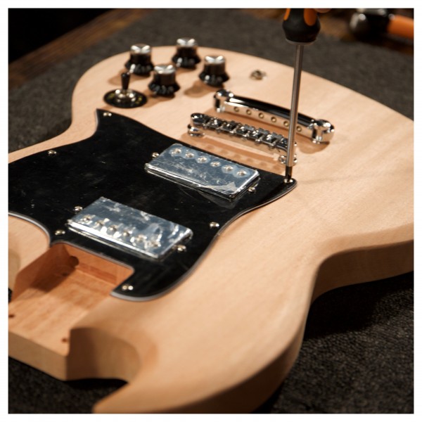 Guitarworks Vintage-Cutaway DIY Electric Guitar Kit