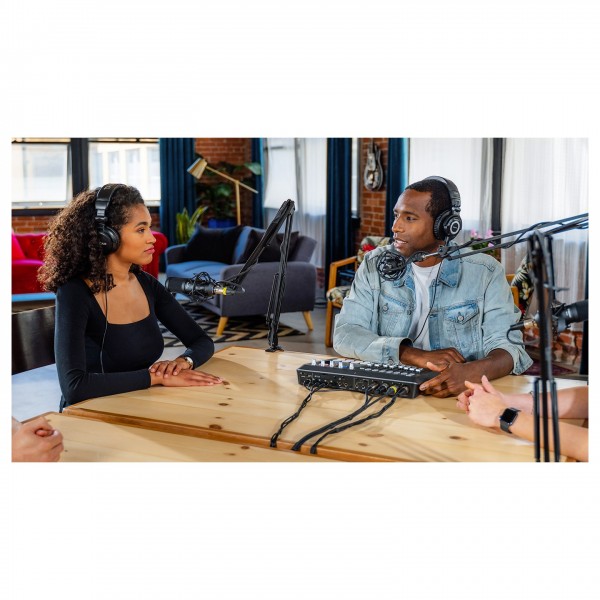 Tascam Mixcast - Lifestyle 2
