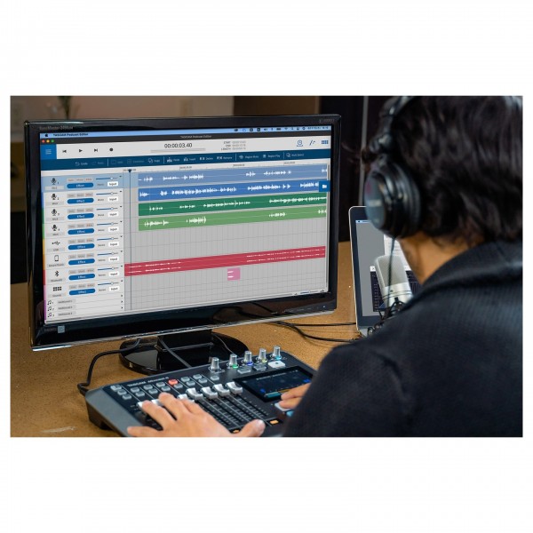 Mixcast Podcast Console - Lifestyle w/ Editor Software