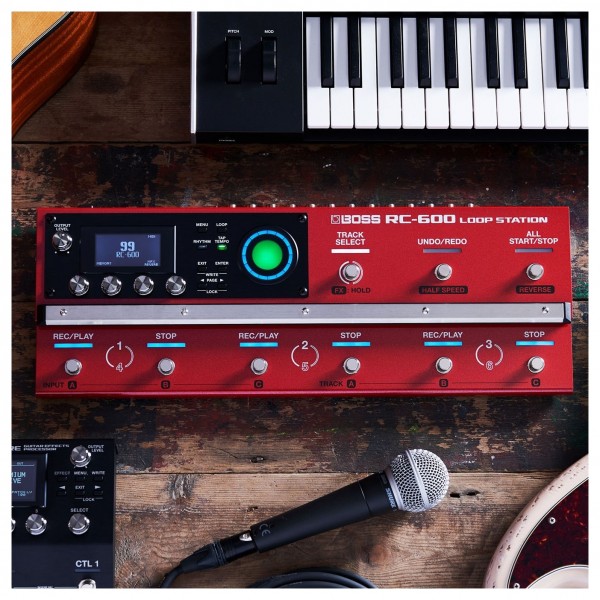 Boss RC-600 6 Track Loop Station at Gear4music